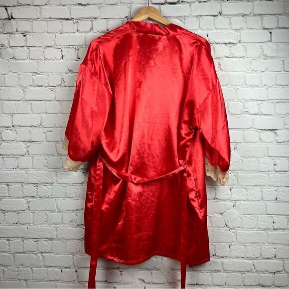 Fredricks of Hollywood Sexy Coral Satin Lace Trimmed Robe with Pockets & Belt - Picture 3 of 12